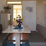 Freistehendes Beim Wellnessbad Mit Eingezaeuntem Garten Und Terrasse By Interhome 펜션 Birkamajor