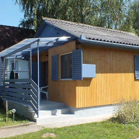 Freistehendes Beim Wellnessbad Mit Eingezaeuntem Garten Und Terrasse By Interhome *
